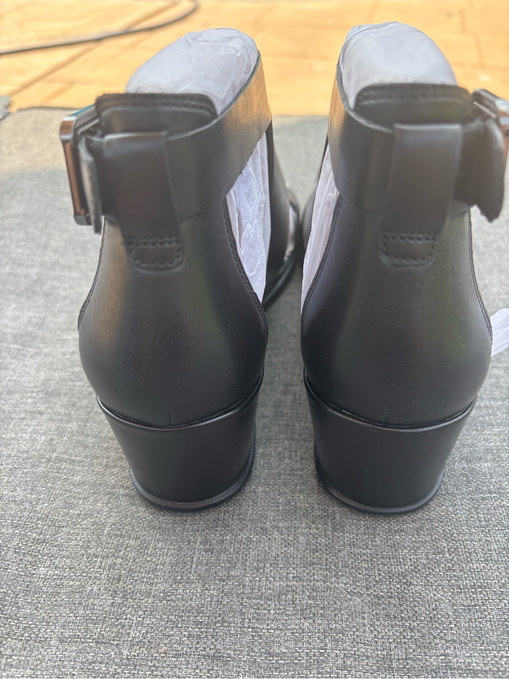 New Ecco Strappy Wedge Sandals - Picture 3 of 6